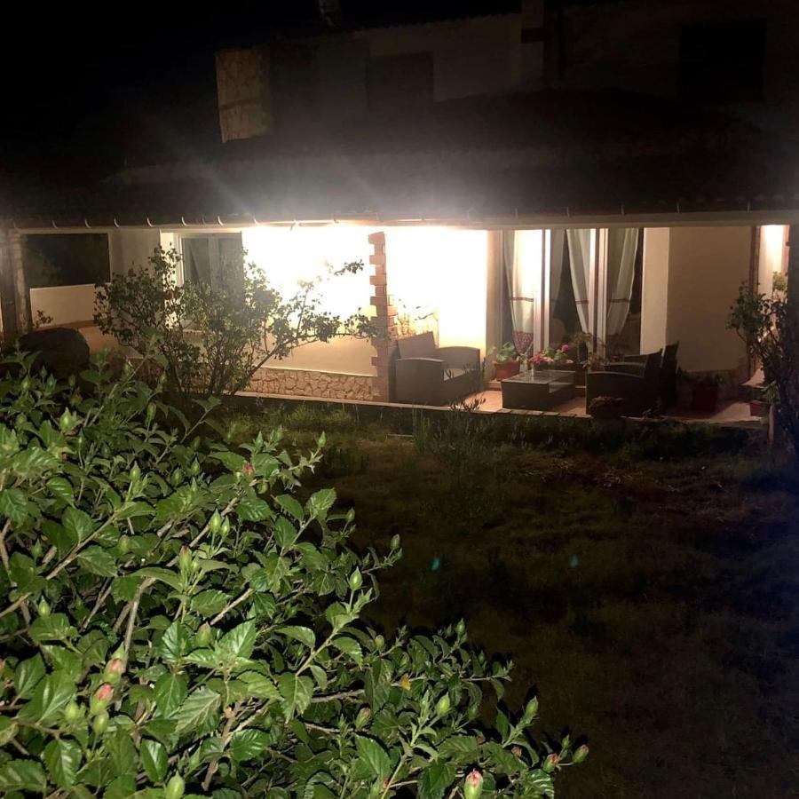 Villa Renzo E Lucia Sant Isidoro  Ngoại thất bức ảnh