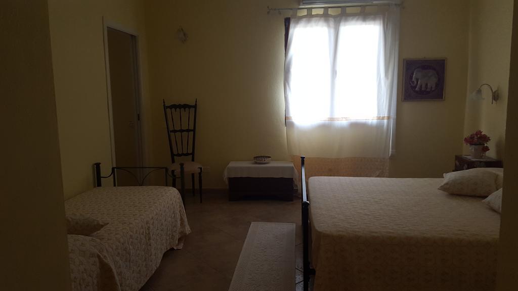 Villa Renzo E Lucia Sant Isidoro  Ngoại thất bức ảnh