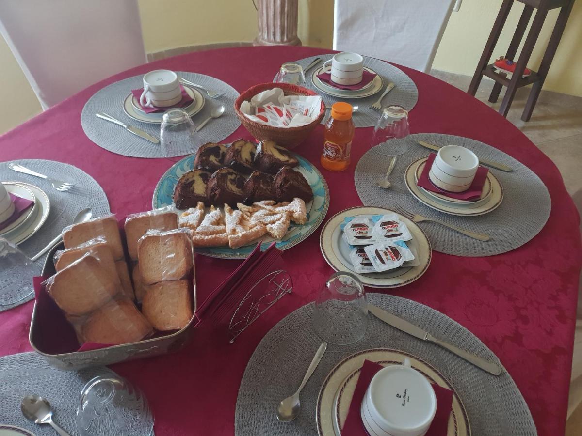 Villa Renzo E Lucia Sant Isidoro  Ngoại thất bức ảnh